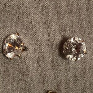 10k or 14k gold stud with large CZ